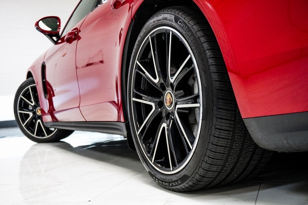 2022 Porsche Panamera 4 Platinum Edition