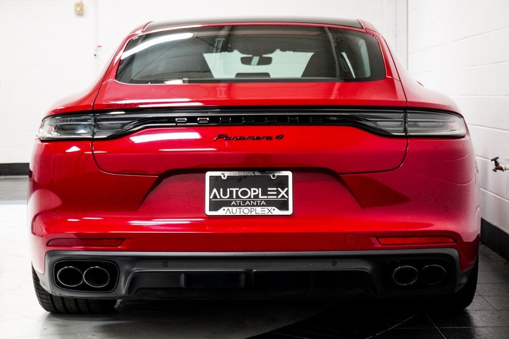 2022 Porsche Panamera 4 Platinum Edition
