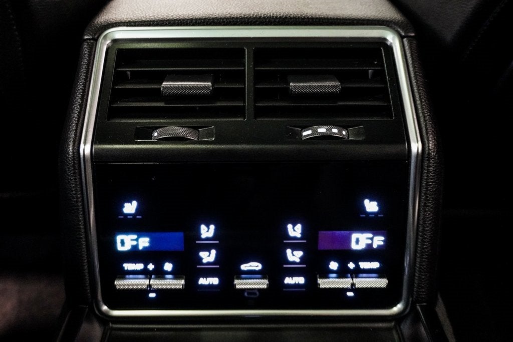 2022 Porsche Panamera 4 Platinum Edition