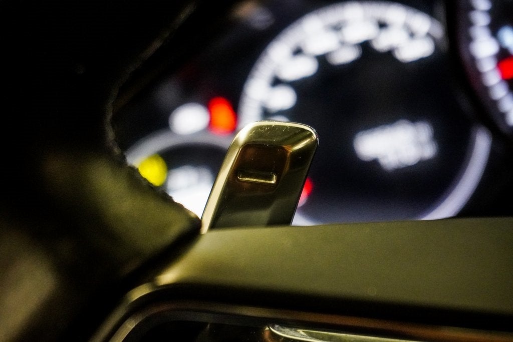 2022 Porsche Panamera 4 Platinum Edition