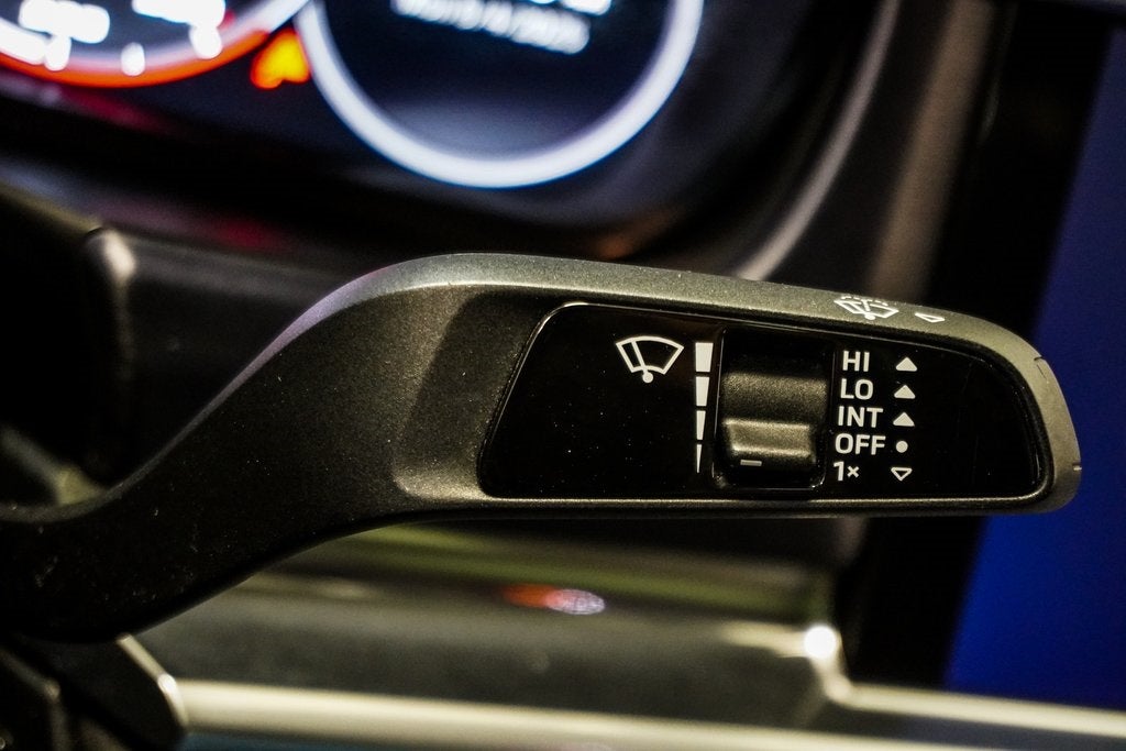 2022 Porsche Panamera 4 Platinum Edition