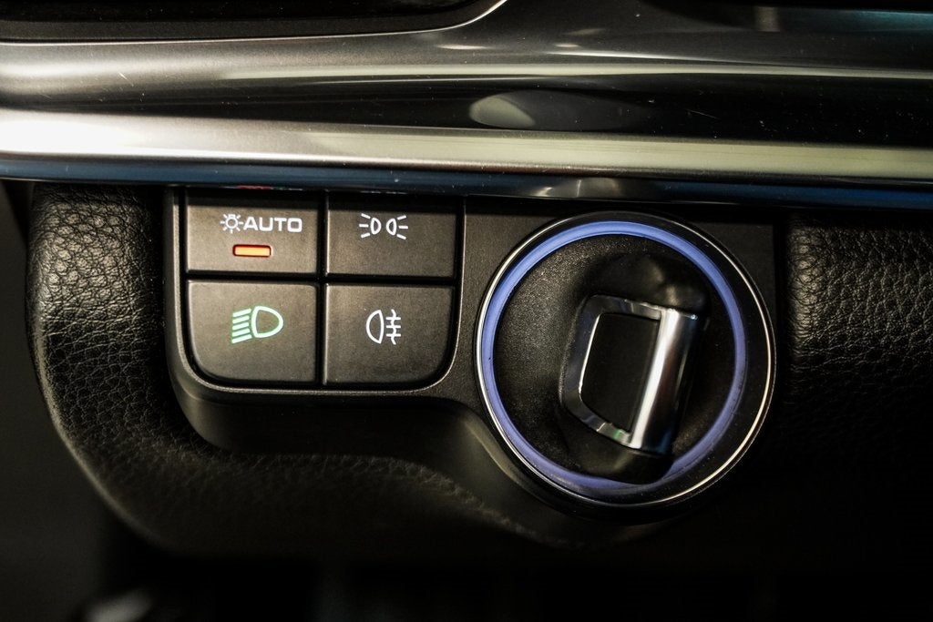 2022 Porsche Panamera 4 Platinum Edition