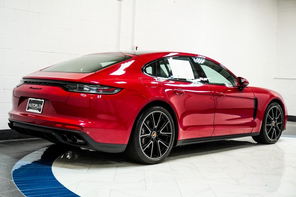 2022 Porsche Panamera 4 Platinum Edition