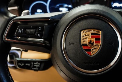 2023 Porsche Panamera 4 Platinum Edition