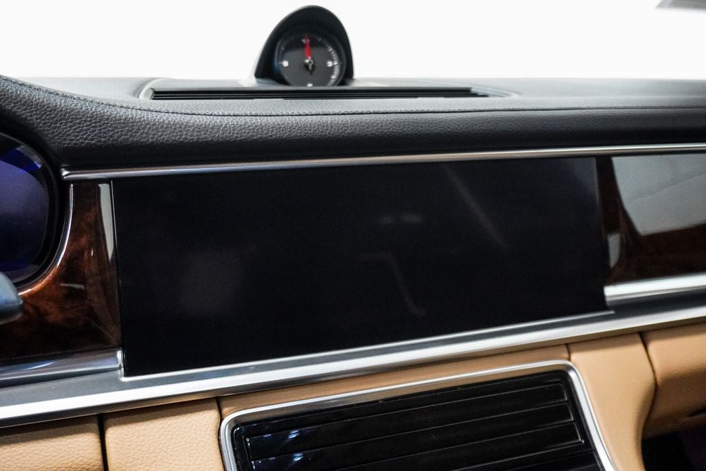 2023 Porsche Panamera 4 Platinum Edition
