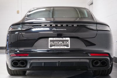 2023 Porsche Panamera 4 Platinum Edition