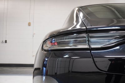 2023 Porsche Panamera 4 Platinum Edition