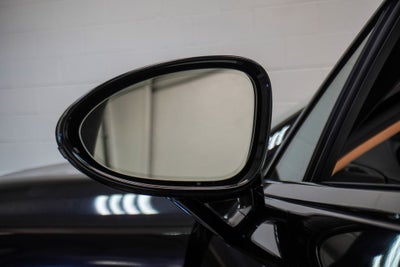 2023 Porsche Panamera 4 Platinum Edition