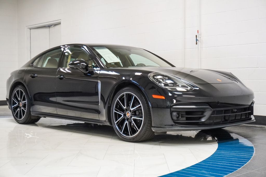 2023 Porsche Panamera 4 Platinum Edition