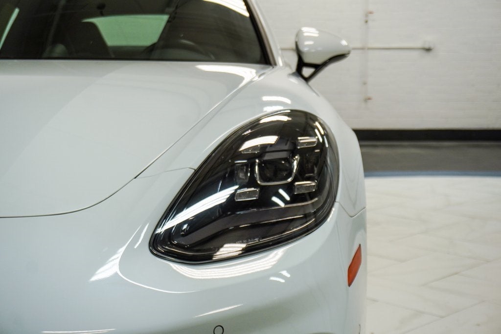 2022 Porsche Panamera 4