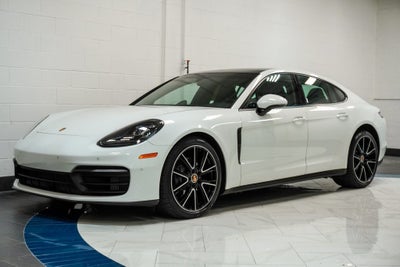 2022 Porsche Panamera 4