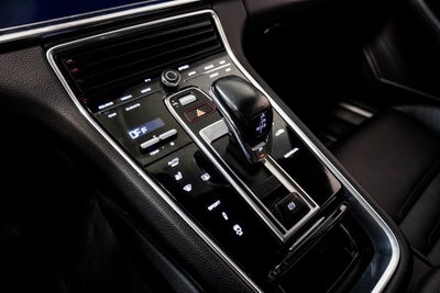 2022 Porsche Panamera 4