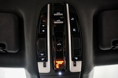 2022 Porsche Panamera 4