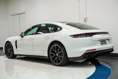 2022 Porsche Panamera 4