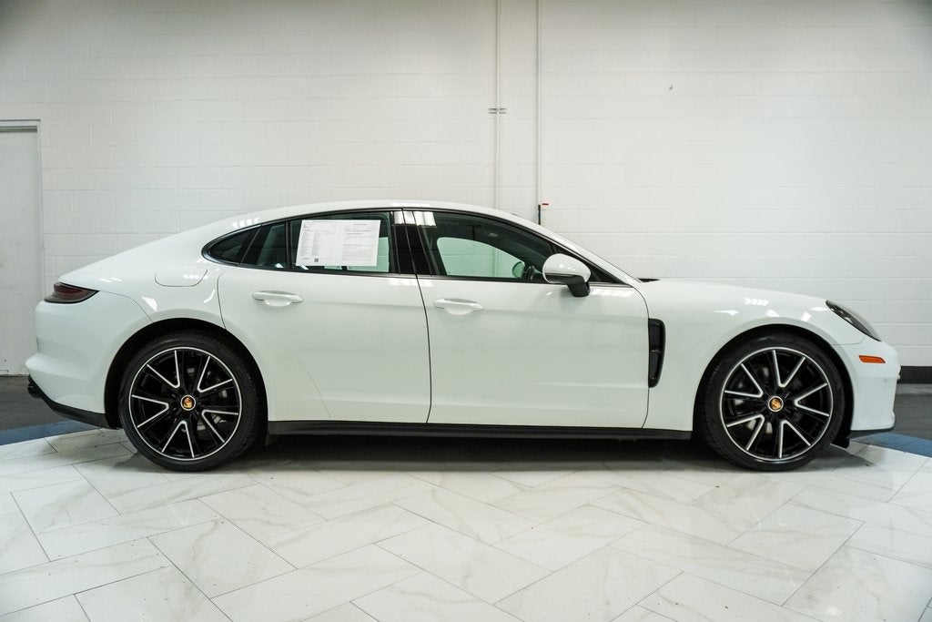 2022 Porsche Panamera 4