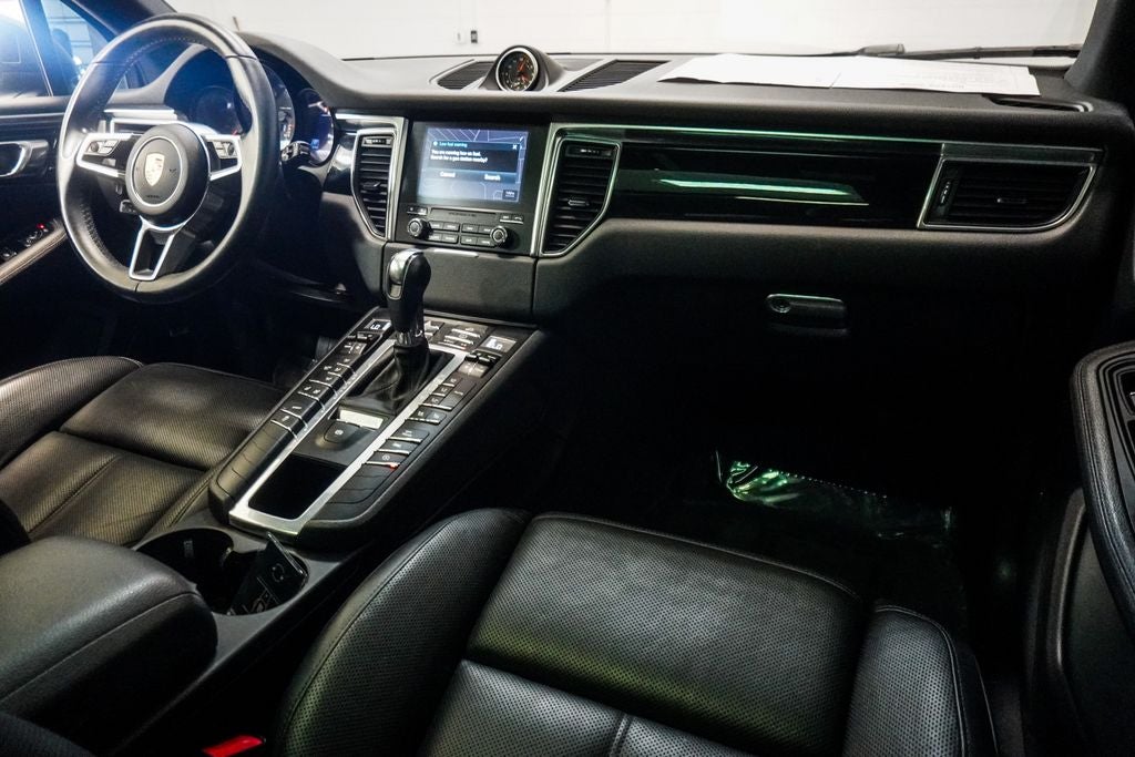 2018 Porsche Macan Base