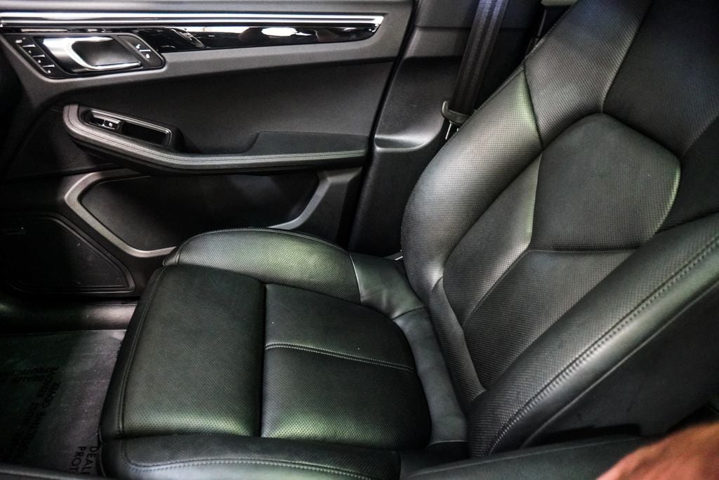 2018 Porsche Macan Base