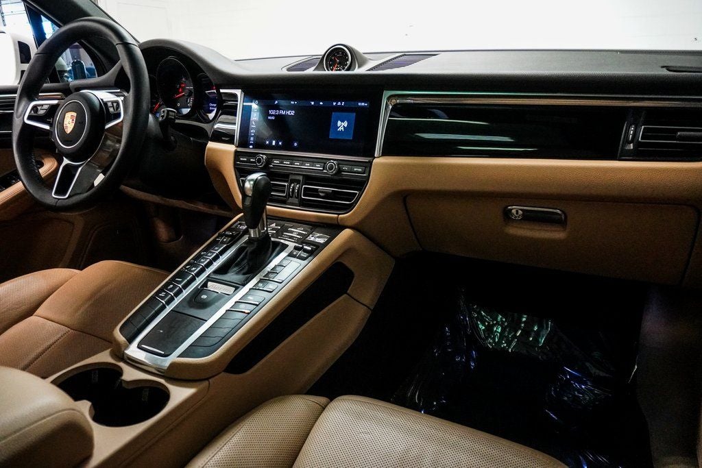 2021 Porsche Macan Base