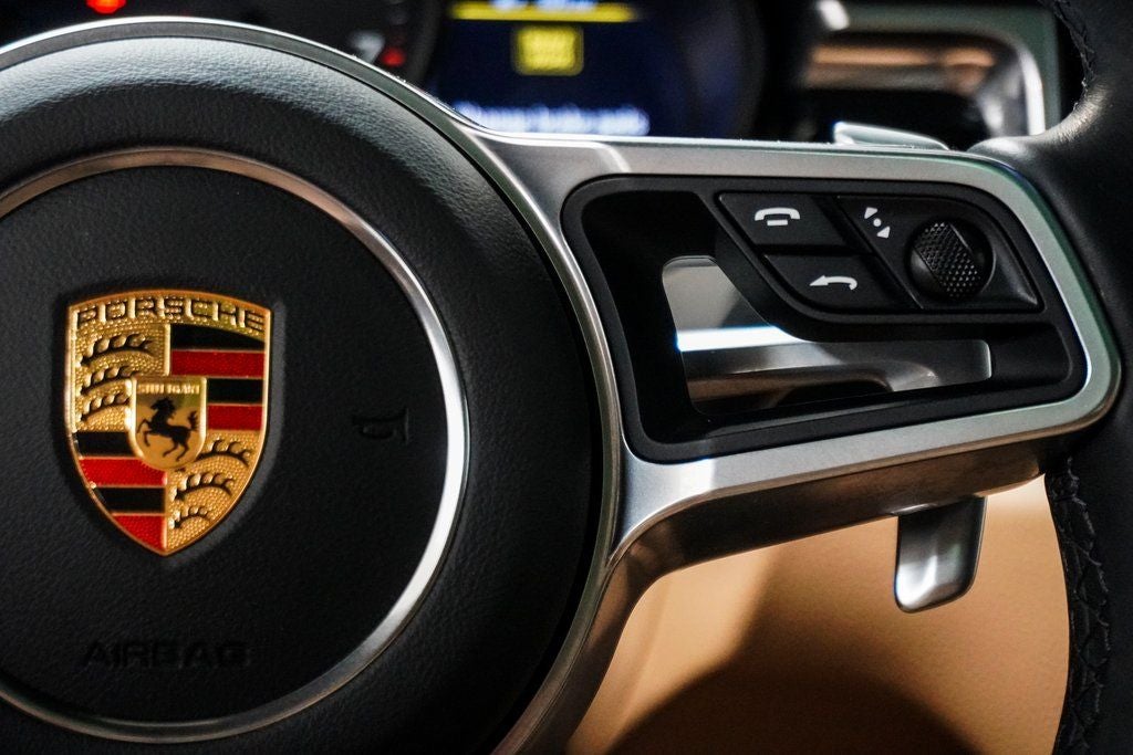 2021 Porsche Macan Base