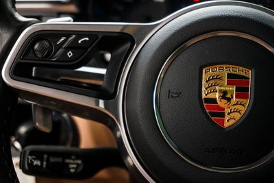 2021 Porsche Macan Base