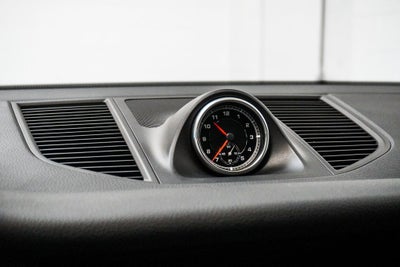 2021 Porsche Macan Base