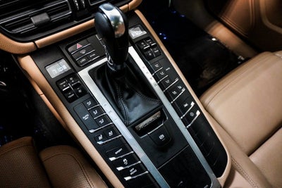 2021 Porsche Macan Base