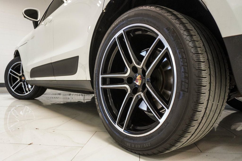 2021 Porsche Macan Base