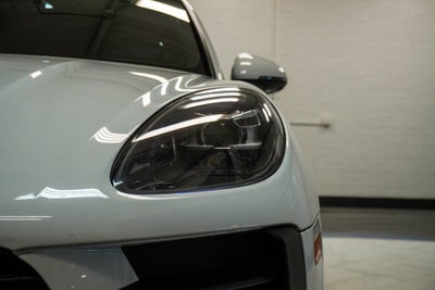 2021 Porsche Macan Base