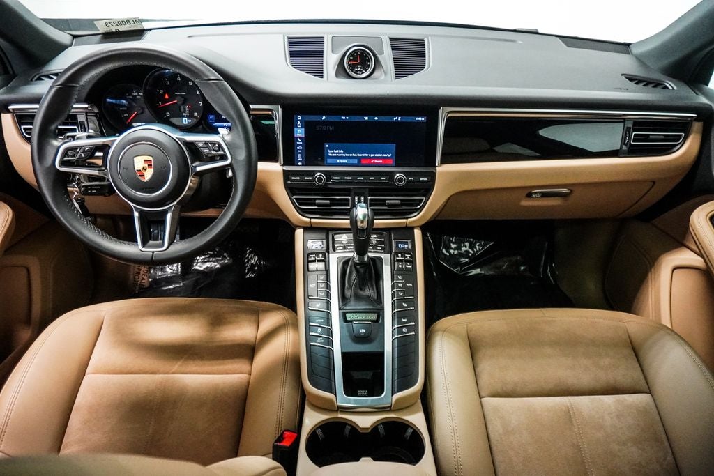 2021 Porsche Macan Base
