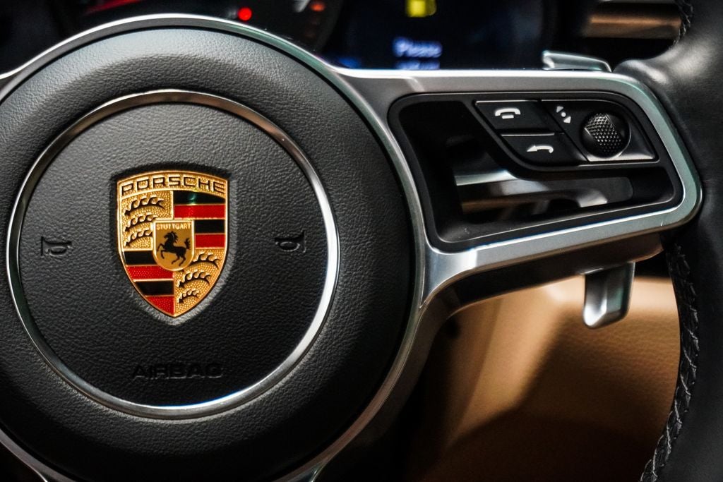 2021 Porsche Macan Base