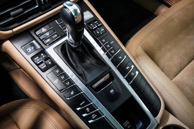 2021 Porsche Macan Base