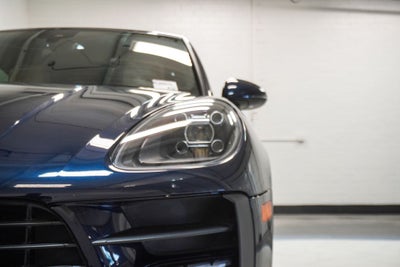 2021 Porsche Macan Base