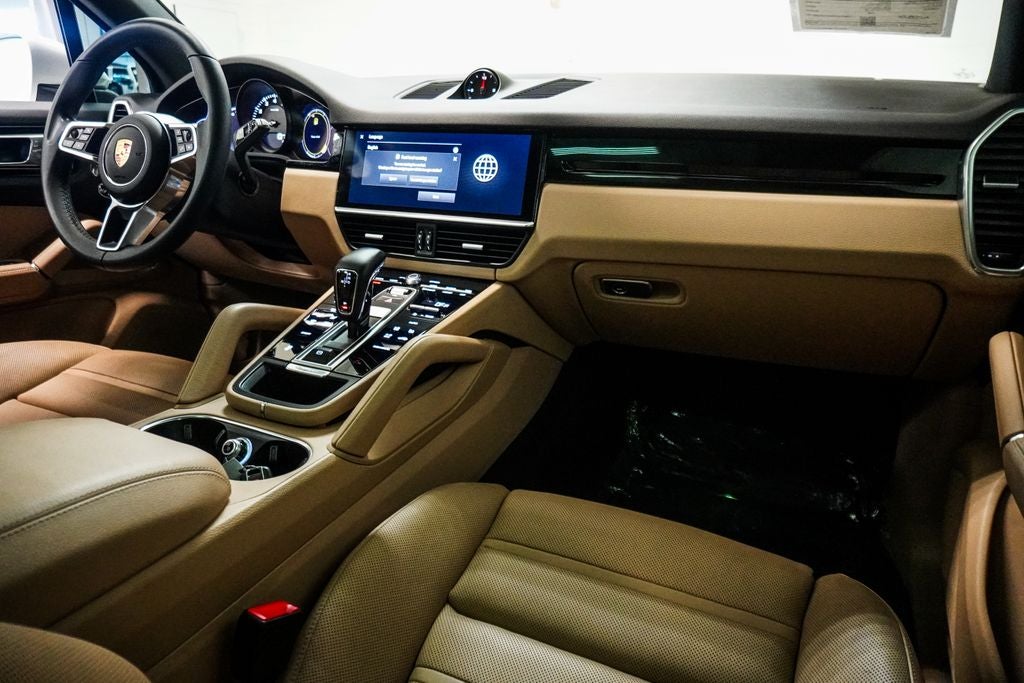 2023 Porsche Cayenne Base