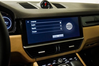 2023 Porsche Cayenne Base