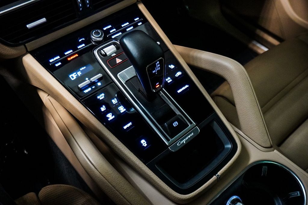 2023 Porsche Cayenne Base