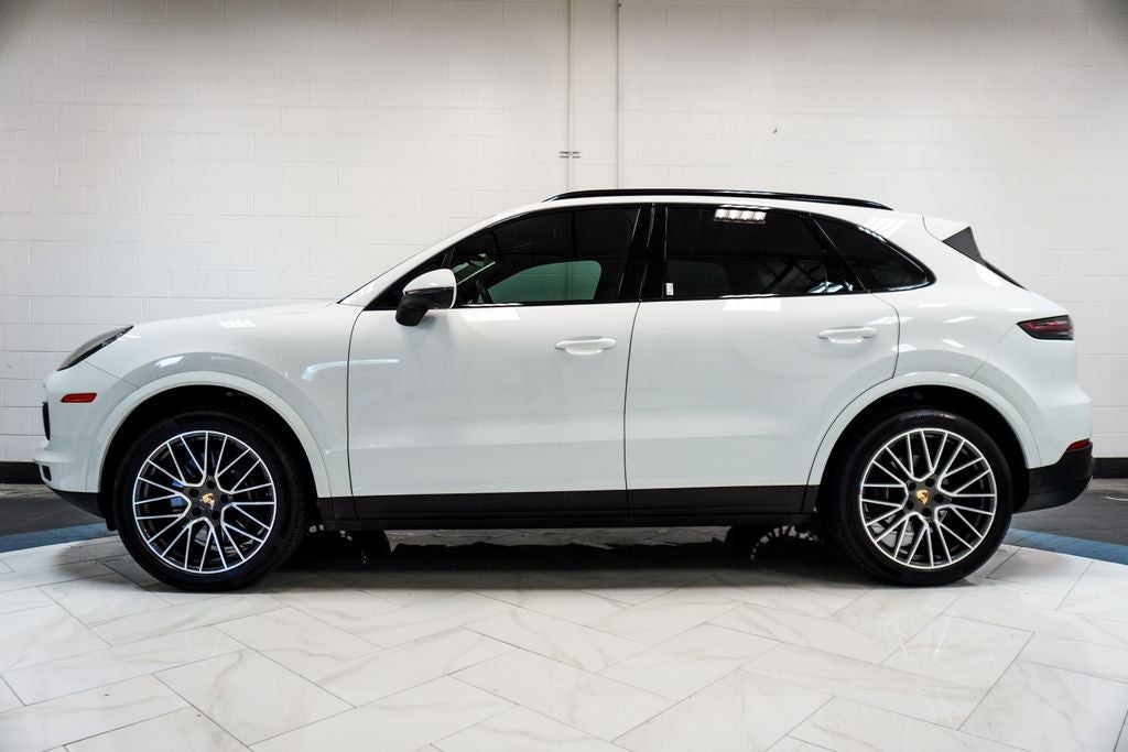 2023 Porsche Cayenne Base