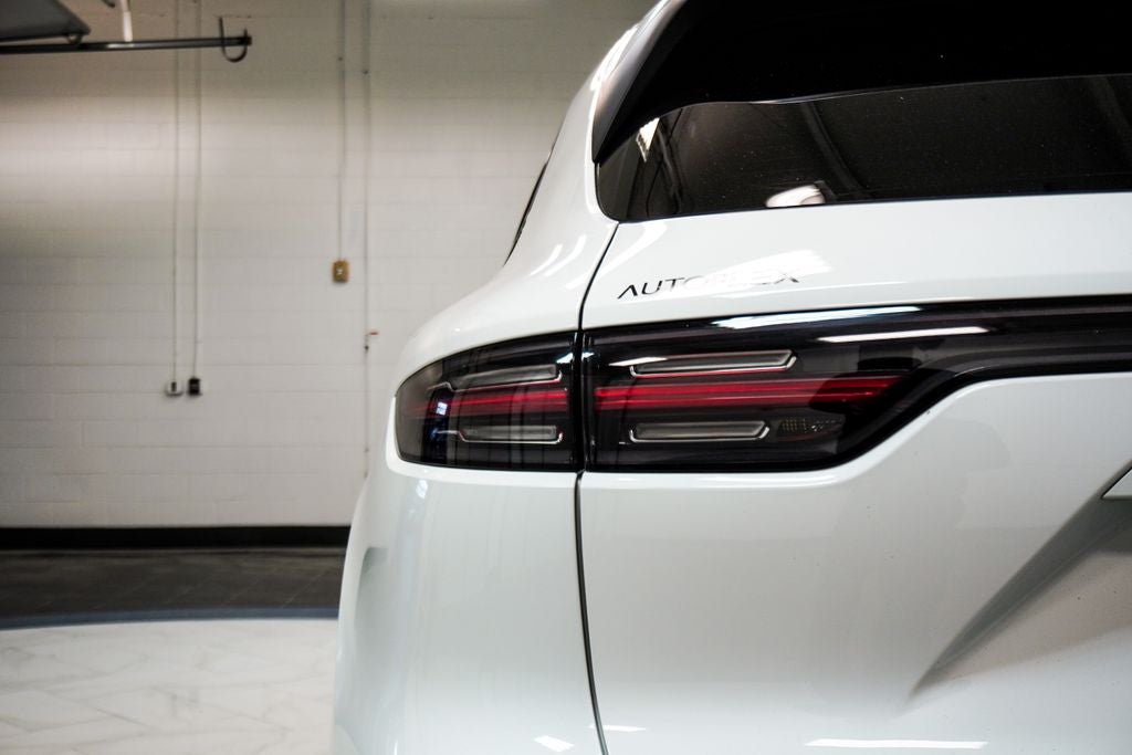 2023 Porsche Cayenne Base