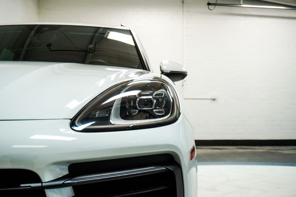 2023 Porsche Cayenne Base