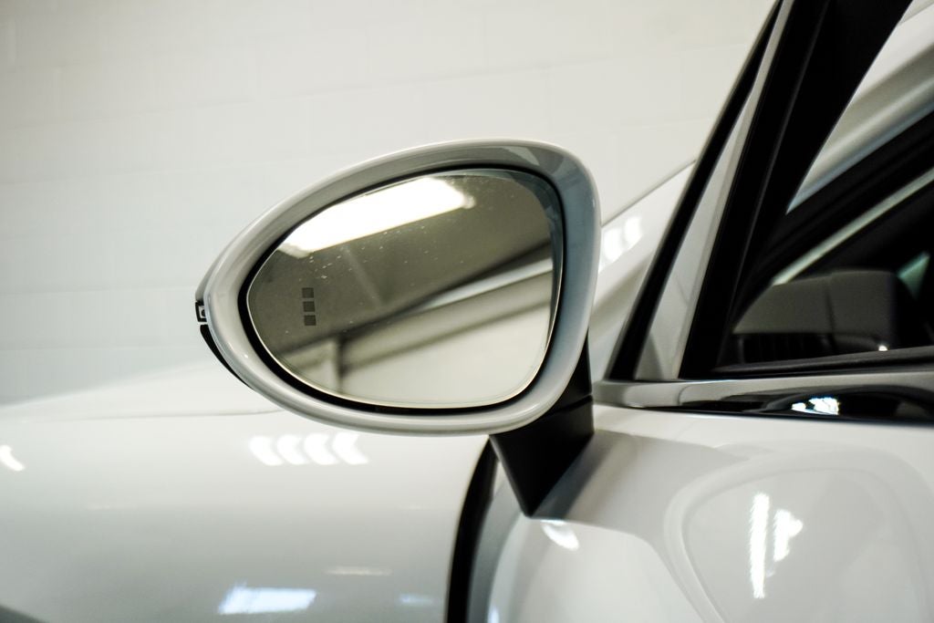 2023 Porsche Cayenne Base