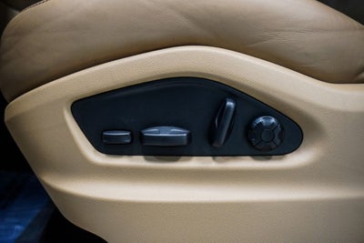 2023 Porsche Cayenne Base