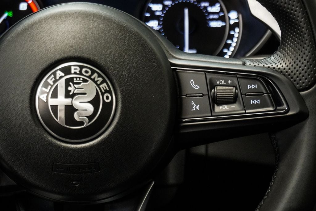 2022 Alfa Romeo Giulia Veloce