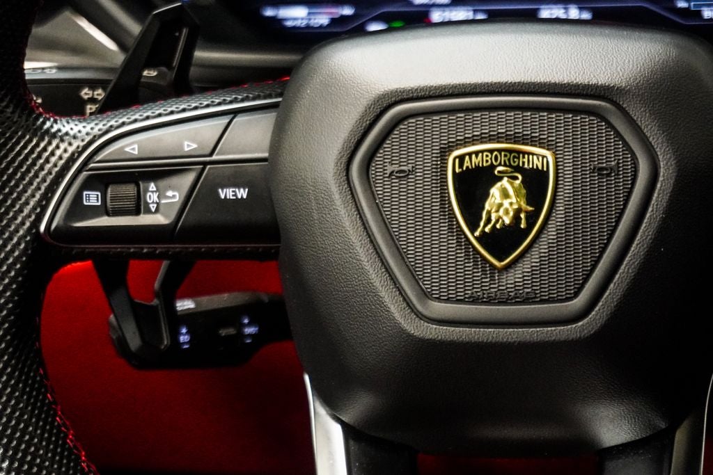 2019 Lamborghini Urus Base