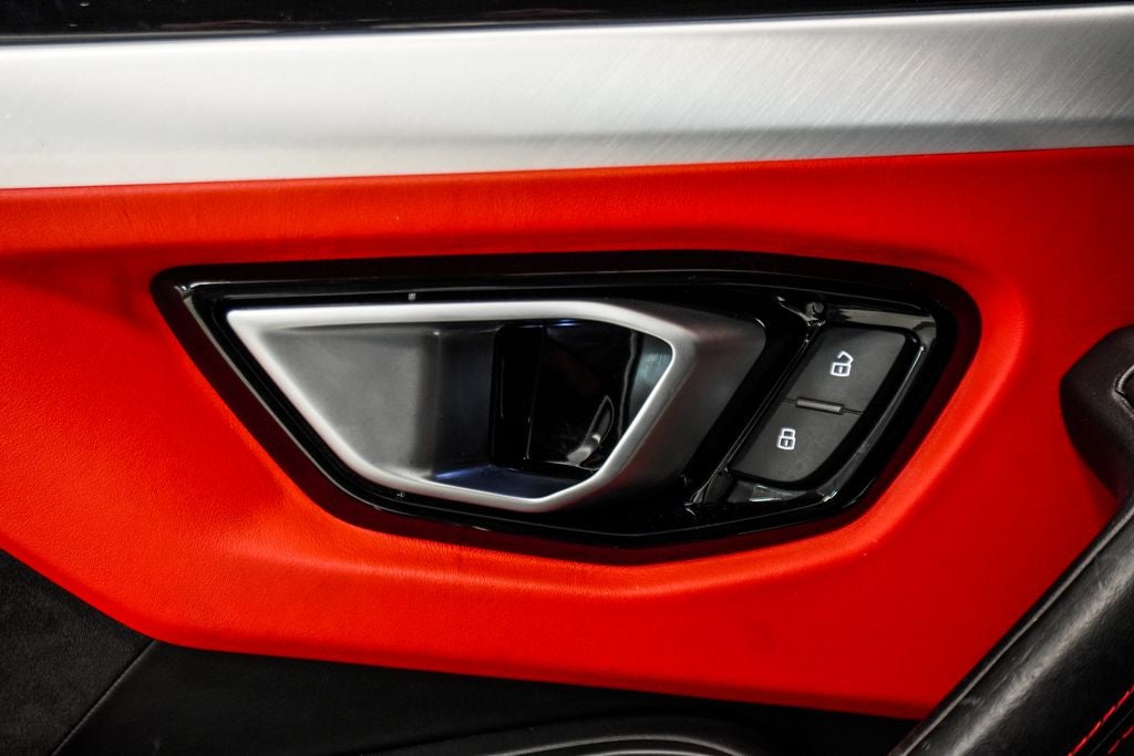 2019 Lamborghini Urus Base