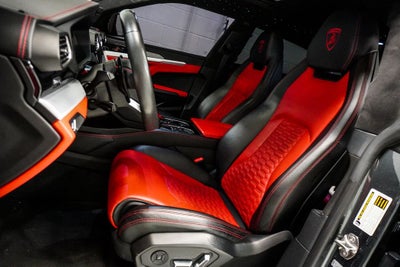 2019 Lamborghini Urus Base
