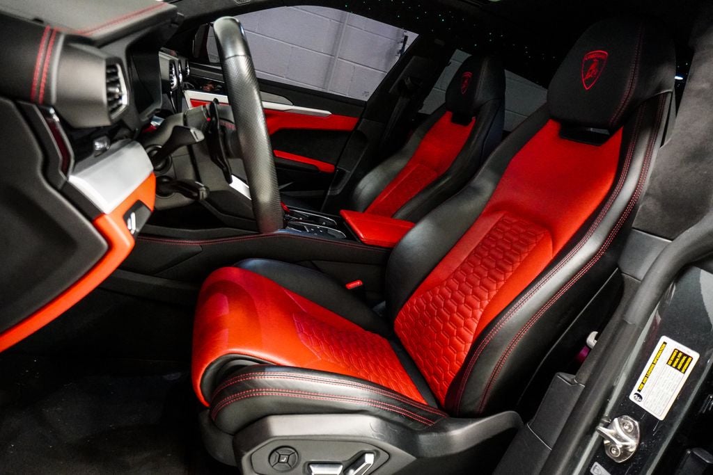 2019 Lamborghini Urus Base