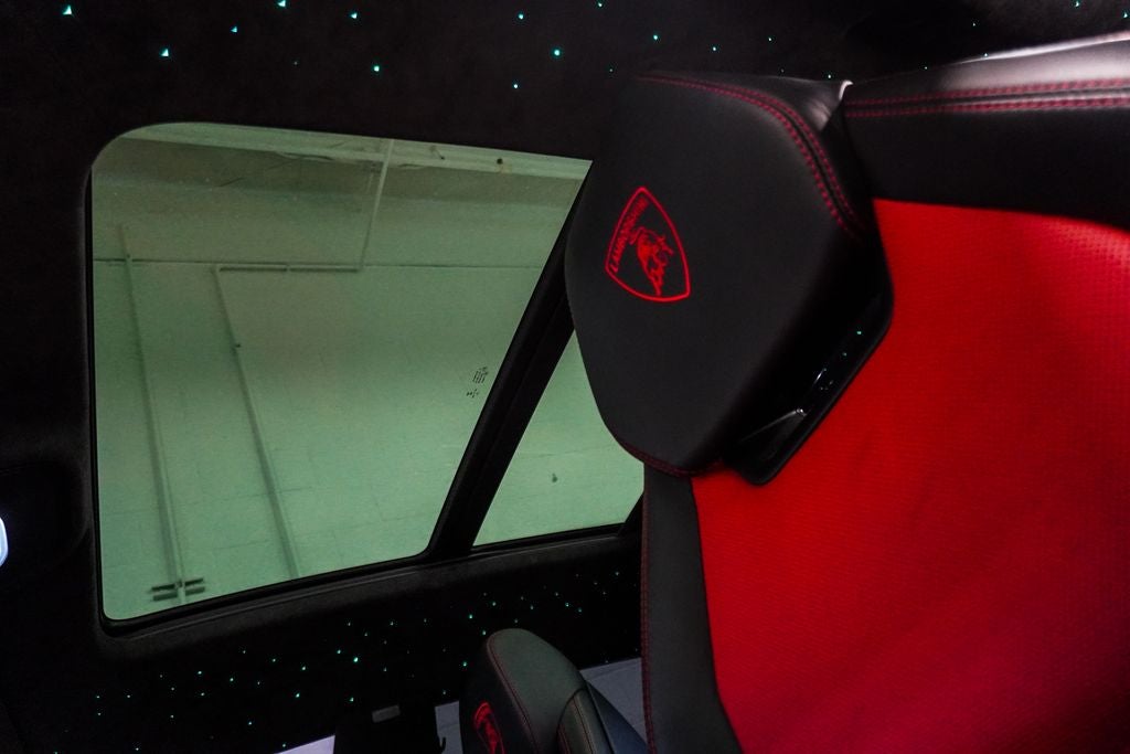 2019 Lamborghini Urus Base