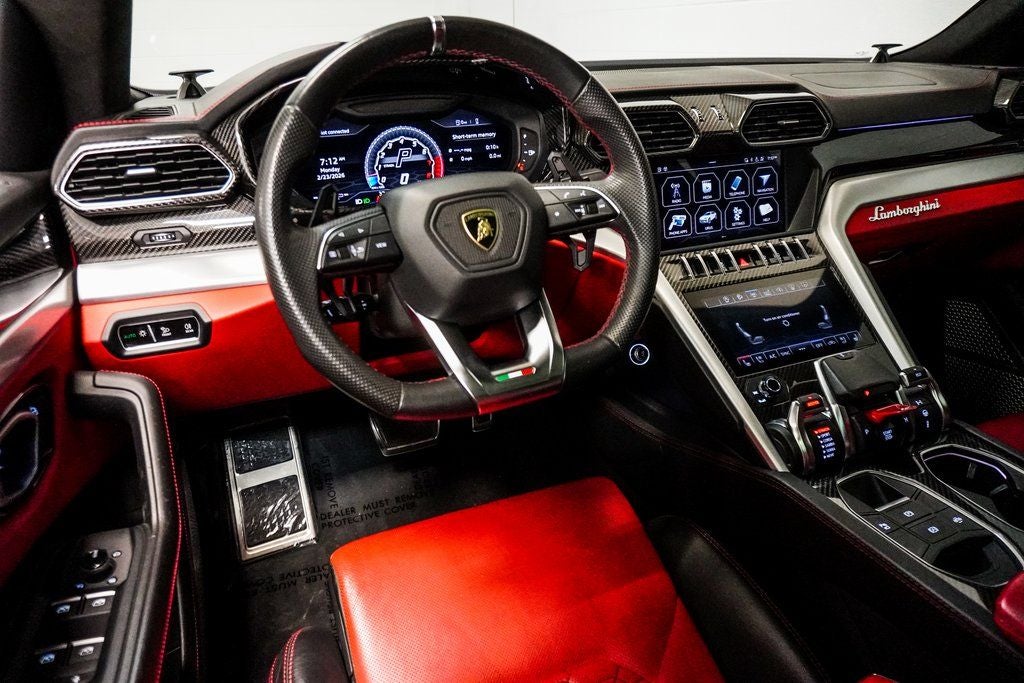 2019 Lamborghini Urus Base