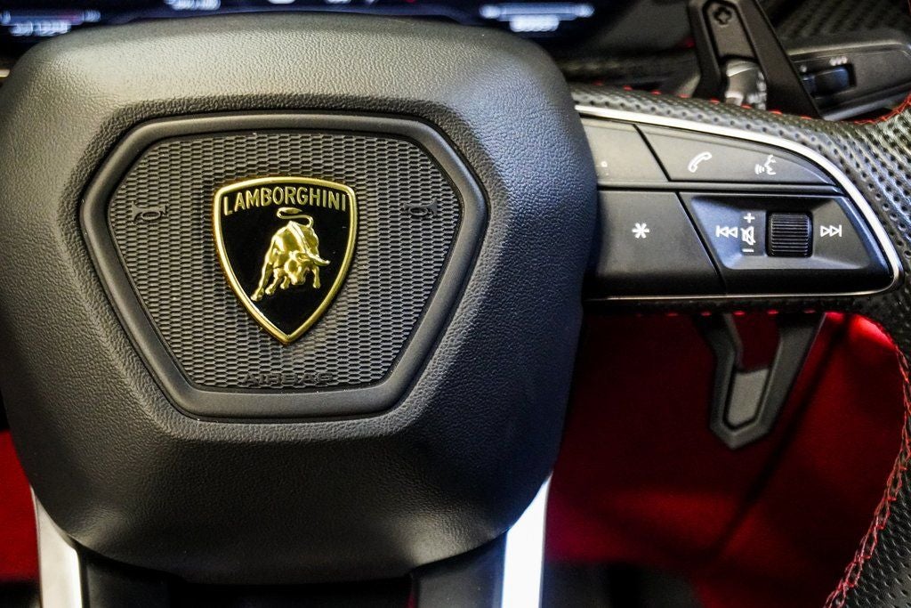 2019 Lamborghini Urus Base