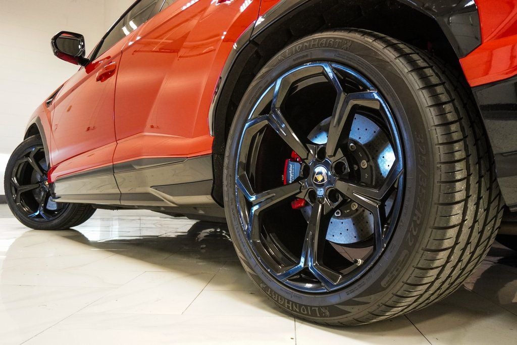 2019 Lamborghini Urus Base