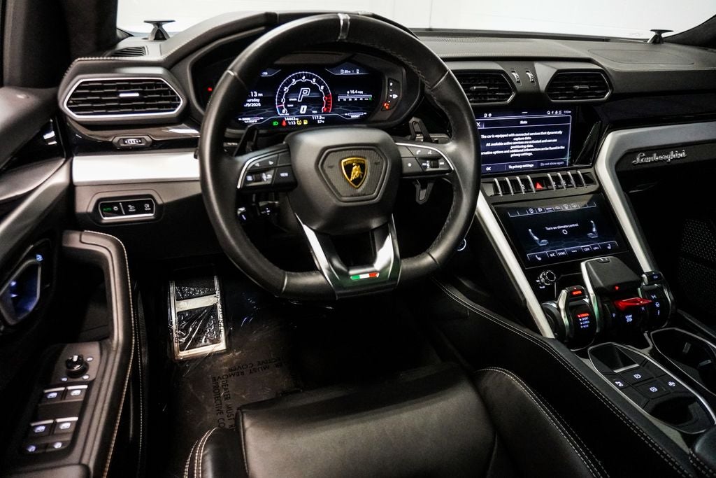 2022 Lamborghini Urus Base